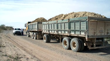 Río Negro regulariza la actividad minera: intensifican controles de transporte en El Bolsón