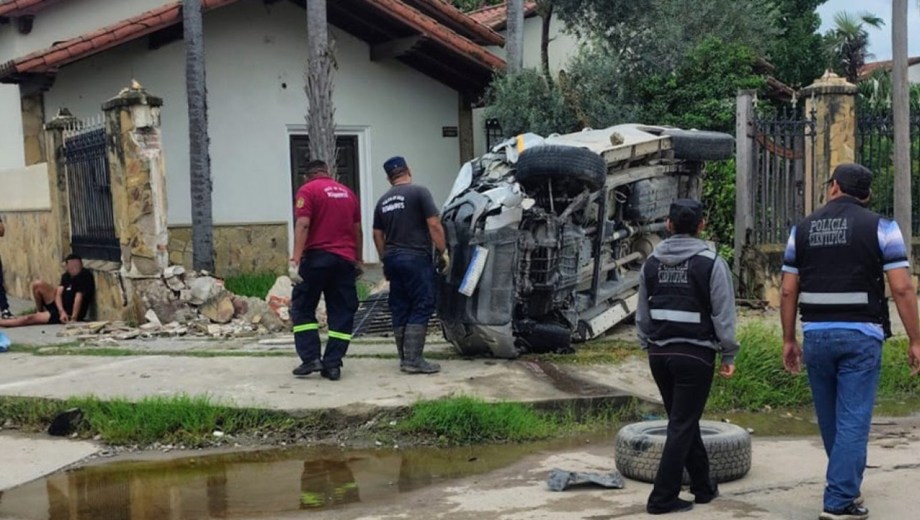 Secuestraron más de 32 kilos de cocaína tras intentar recuperar un cargamento que había quedado varado por un accidente previo.
