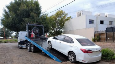 Tres detenidos con autos robados tras un operativo con monitoreo del 911 en Fernández Oro