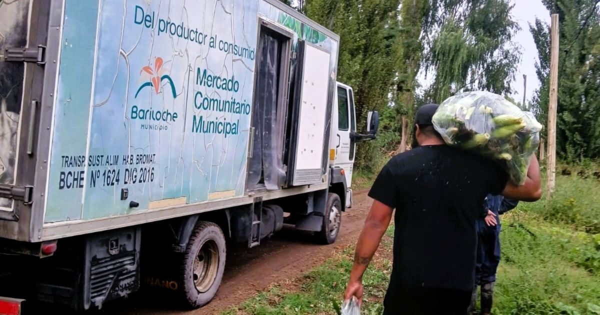 Contralmirante Cordero conectó sus chacras con Bariloche para comercializar productos locales
