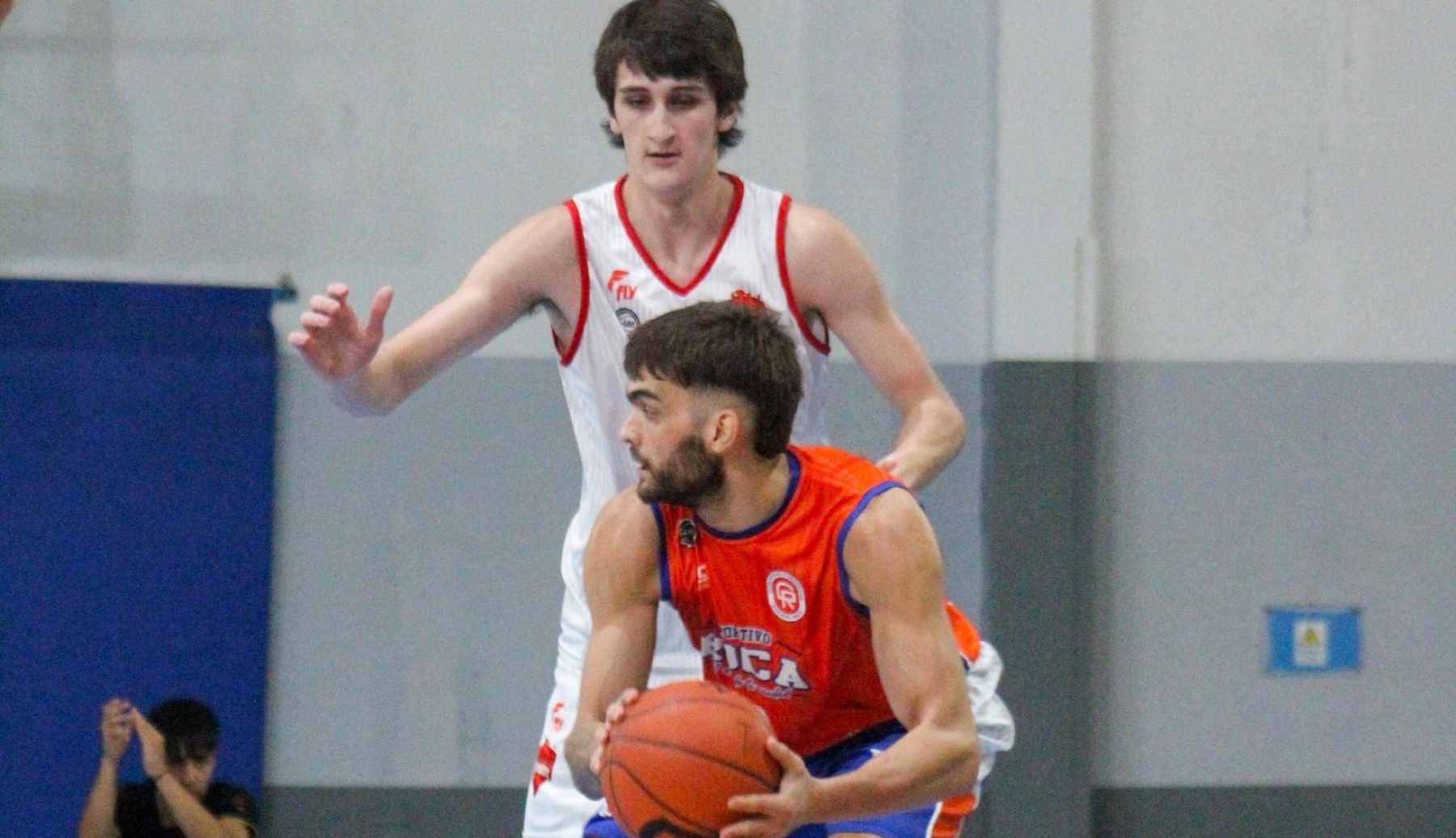 Español fue gigante en Roca y también está invicto en la Liga Federal ...