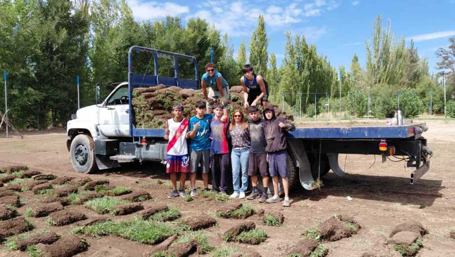 Padres, chicos y un sueño: CECAP, el club que está naciendo desde cero, donde primero importan los valores.