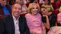 Imagen de Mirtha Legrand y Juana Viale fueron a ver “Company” y se llevaron una ovación en la calle Corrientes