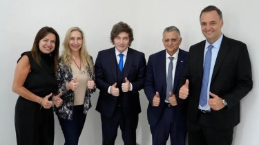 El tablero de desafíos internos y externos que debe resolver el Gobierno de Javier Milei: la estrategia sobre Manuel Adorni
