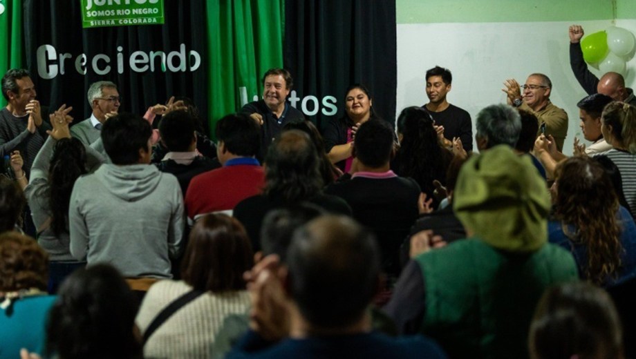 El gobernador Weretilneck asumió la responsabilidad y cuestionó la inactividad partidaria. Foto: M. Ochoa/Archivo