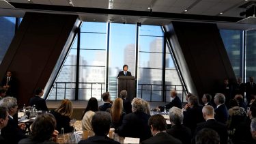 Javier Milei en Estados Unidos: cruce con la UIA y el impacto de los indicadores económicos en la imagen oficial