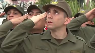 Nahuel Gallo presente en el izado de la bandera nacional: fue distinguido con un reconocimiento de Gendarmería