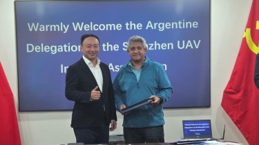 La CEB envió una comitiva a China con el plan de modernizar servicios