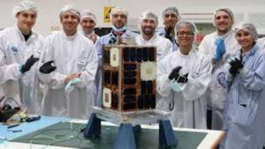 Científicos unidos por Artemis II. (FOTOS: Gentileza)
