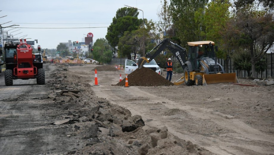 Avanza la transformación de la ex Ruta 22 en Neuquén.
