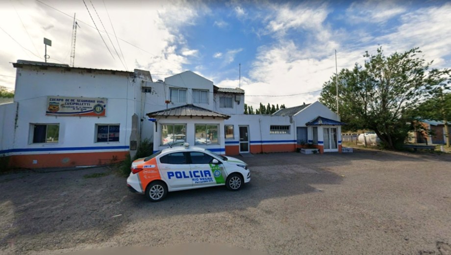 La persecución comenzó en un control sobre Ruta 22 en Cipolletti y terminó varios kilómetros después en Ruta 151, donde el conductor fue interceptado.