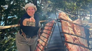 De Misiones a Pehuenia: la asadora campeona que fusiona el chipá con la trucha