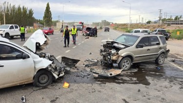 Cómo están los heridos por el triple choque en un peligroso cruce de la Ruta 7 en Centenario