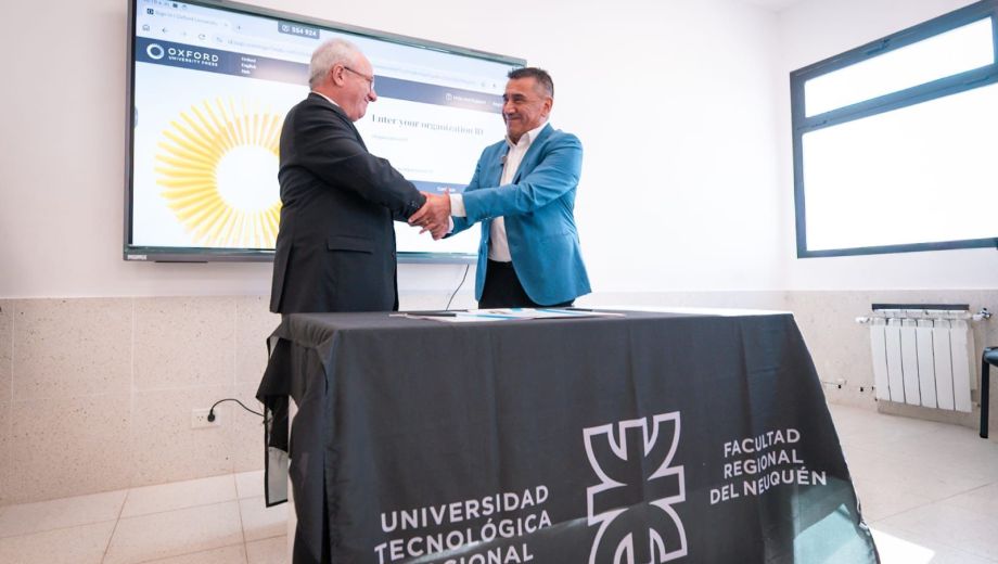 El colegio tecnológico de la UTN recibió 11 pantallas digitales. (Foto: gentileza)