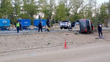 Siniestro fatal en el que murieron dos policías en Ruta 22: el conductor de la Hilux dio positivo de alcoholemia 