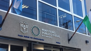 Prisión preventiva para un acusado de robar en una casa de Viedma: una huella en la escena lo delató