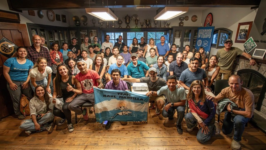 La proyección de "El Jefe", película  inspirada en la historia de Raúl Mansilla, primer entrenador de Gabriel Rueda. Foto: gentileza Saga Rueda. 