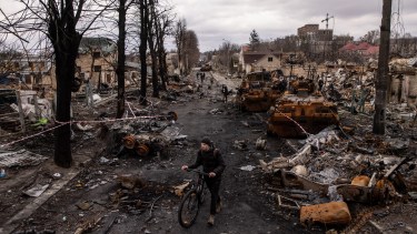 Guerra Rusia-Ucrania: bombardeos rusos destruyeron un edificio residencial y aumenta la cifra de muertos