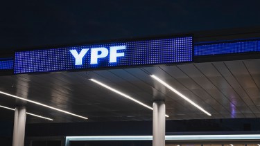 Guerra en Medio Oriente: YPF asegura que no trasladará la suba del crudo a los surtidores