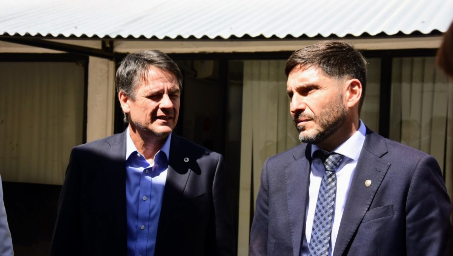 Mariano Gaido junto al santafesino Maximiliano Pullaro. Foto: Cecilia Maletti.