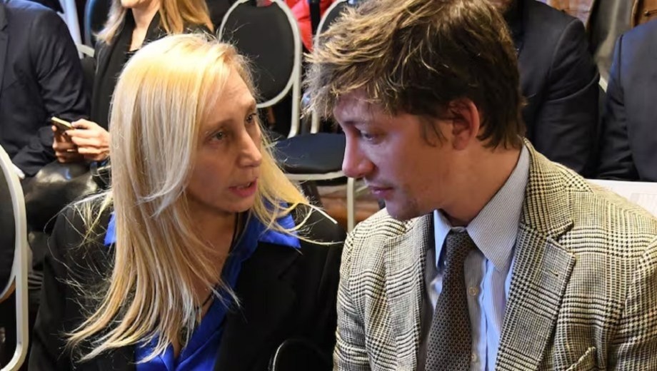 Karina Milei junto a Santiago Caputo. 