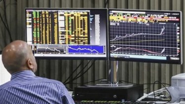 Acciones y bonos argentinos avanzan: el riesgo país se acerca a los 550 puntos