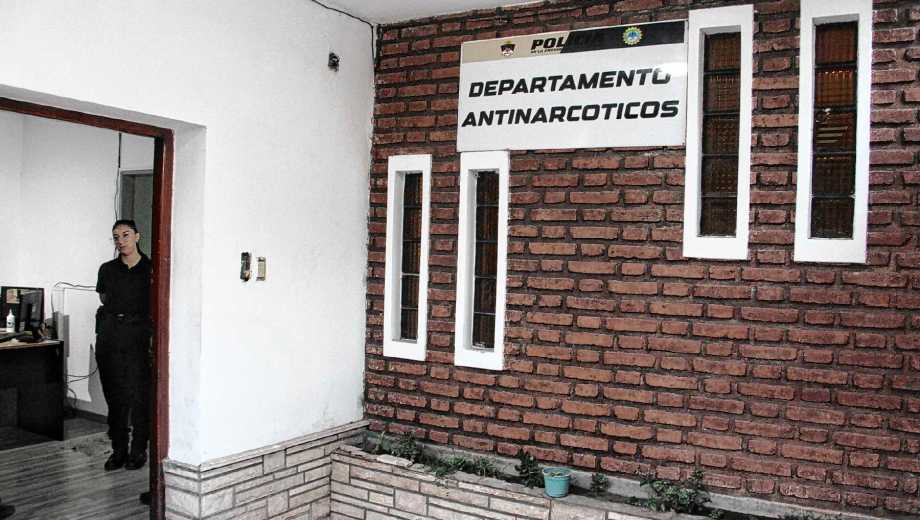 Condenan a una banda de mujeres que vendía droga frente a la Ciudad Deportiva de Neuquén: multas de $24 millones. foto: Oscar Livera