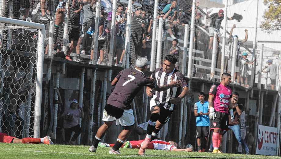 Cipolletti se mide con FADEP en La Visera. (Foto: Oscar Livera)