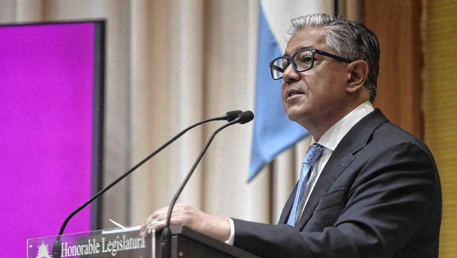 Rolando Figueroa en la apertura de sesiones 2026 en Neuquén. Foto: Oscar Livera.