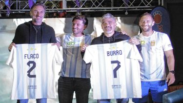 Ariel Ortega y Rolando Schiavi, invitados de lujo en la previa de la Corrida de Cipolletti