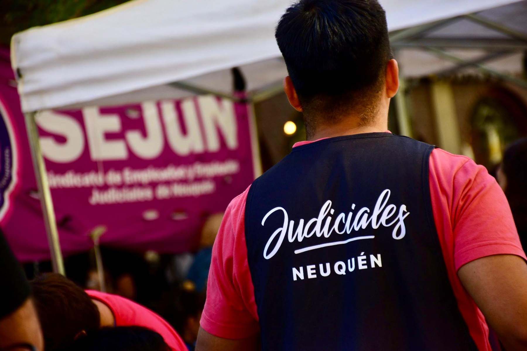Paro de empleados judiciales en Neuquén: reclamo por salarios y presupuesto 2027