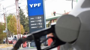 Con la nueva reforma laboral, la venta de combustibles fue declarada servicio esencial y deberá seguir operando en caso de paro