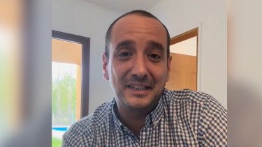 El ministro Lucas Castelli contó que atraviesa una compleja enfermedad: seguirá en el cargo y afronta un «tratamiento fuerte»