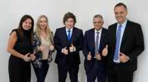 Imagen de Histórico fallo por YPF: el Gobierno celebra que Argentina no deberá pagar los US$ 16.100 millones