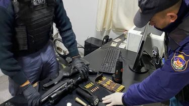 Operativo nocturno en la Ruta 237: interceptaron a cuatro hombres con armas y equipos de caza en Nahuel Huapi