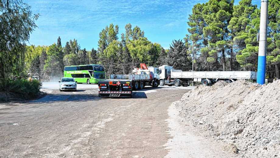 El cruce con Damas Patricia, uno de los más complicados de la Ruta 22. Foto: Juan Thomes.