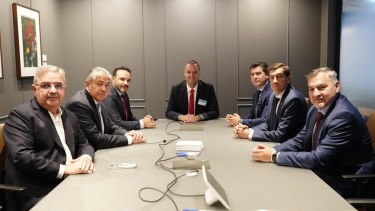 Gobernadores en el Argentina Week: con foco en inversiones, Rolando Figueroa participó de la reunión con Manuel Adorni