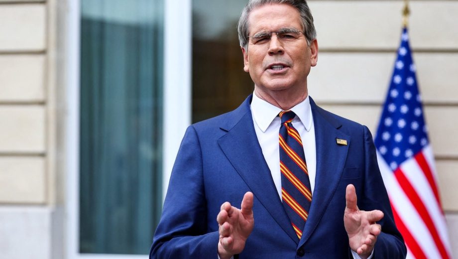 El secretario del Tesoro de Estados Unidos, Scott Bessent, anticipó la medida para contener los precios de la energía. (Foto: gentileza Reuters) 