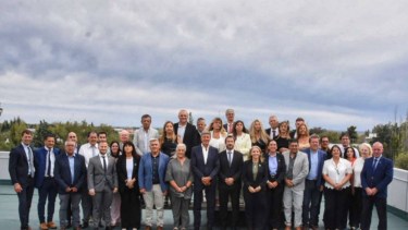 Chubut: Torres defendió a Aluar y logró respaldo legislativo para su reforma pesquera