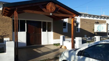 Agredió a su expareja en Belisle, le robó el auto y se escapó: terminó detenido en Chimpay