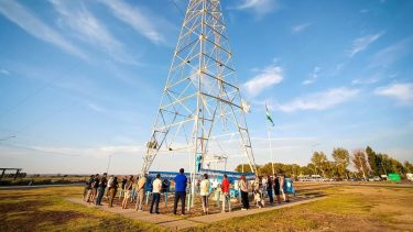 Ruta 151: abrazo simbólico en Catriel por la «ruta petrolera»