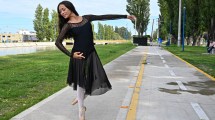 Imagen de Empezó a bailar a los tres años y hoy da el salto con la danza clásica: del IUPA a la Fundación Julio Bocca y a Nueva York