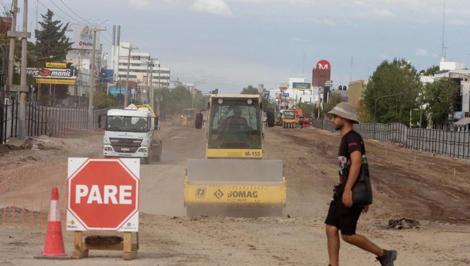 El avance de Avenida Mosconi. Foto: Oscar Olivera. 