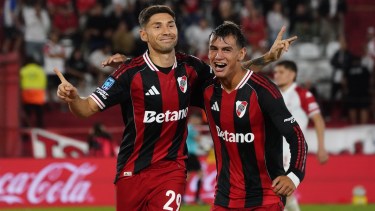En el debut del Chacho Coudet, River le ganó a Huracán en un partido con polémicas