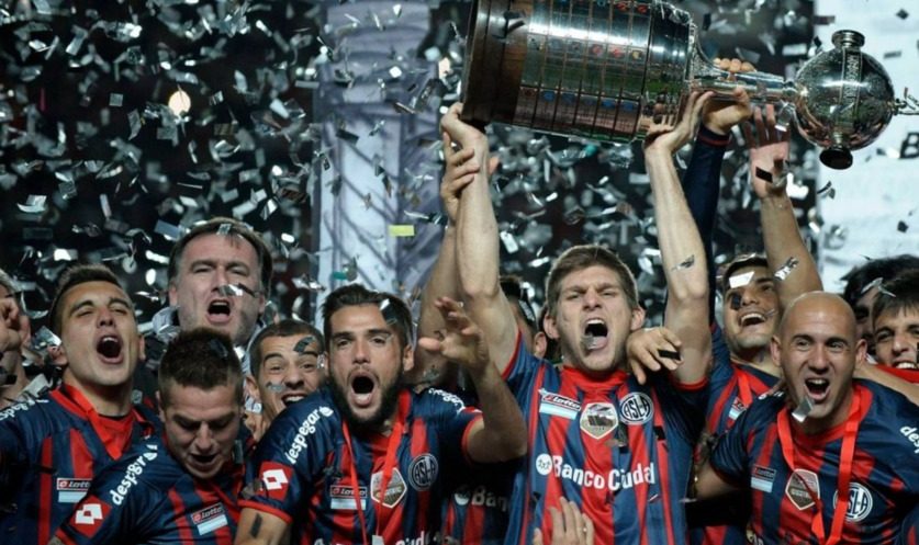 Kalinski formó parte del plantel que consiguió la primera Libertadores de la historia del Ciclon en 2014.