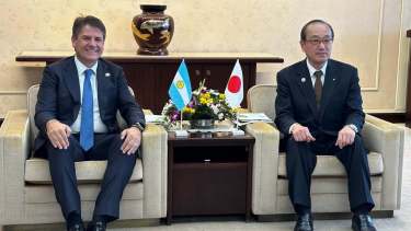 Mariano Gaido en Japón: se reunió con el alcalde de Hiroshima y visitó el Memorial de la Paz