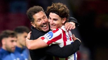 Julián Álvarez y el Cholo Simeone elogiaron al River del Chacho Coudet