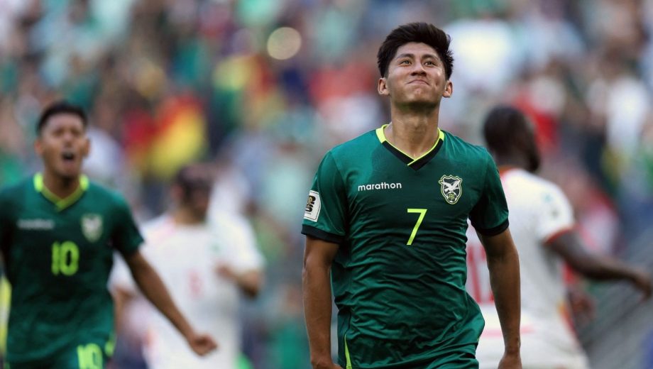 Bolivia le ganó a Surinam y se jugará el pasaje al Mundial contra Irak. (Foto: AFP)