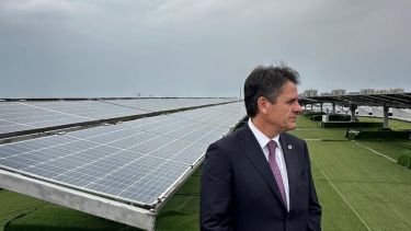 Mariano Gaido visitó el campus de Huawei en su gira asiática y ya proyecta el futuro parque solar de Neuquén