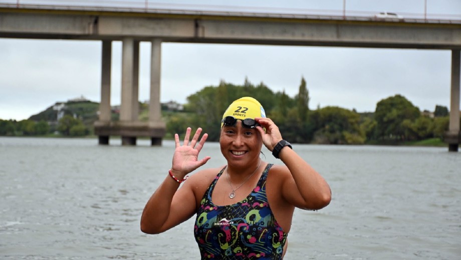 Iara Arias, de Viedma al podio mundial en aguas heladas. Foto: Marcelo Ochoa.